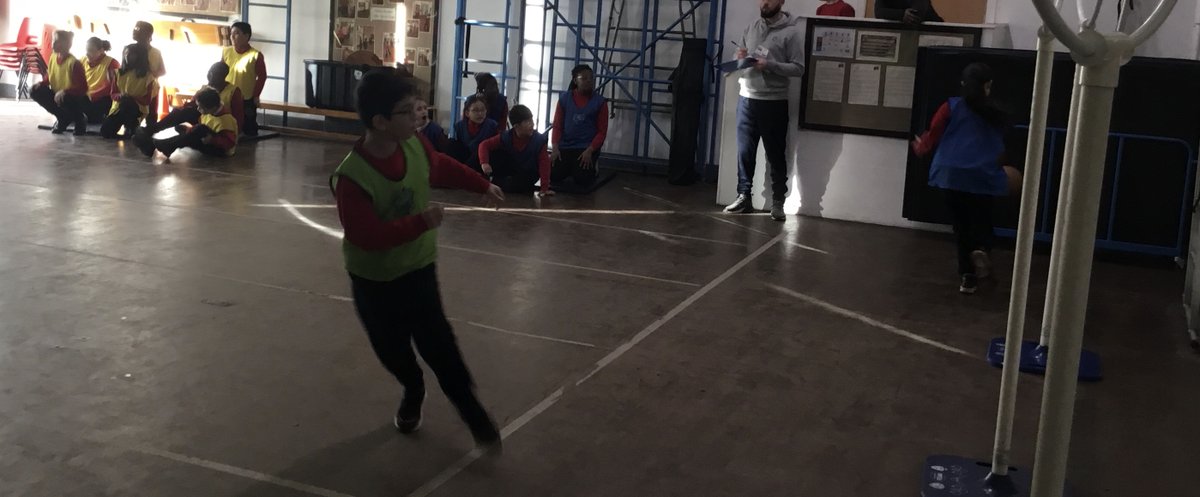 HenryWhipple1's tweet photo. Year 5 showing their wizarding potential in #quiddich today #enrichment #exercise @NST_forschools @enrichedu https://t.co/u6InMsJGRq