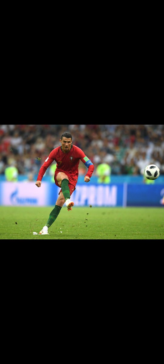 tcayem's tweet photo. #CristianoRonaldo #CR7𓃵 #RonaldoBirthday #CR40 #HappyBirthday #GOAT𓃵 https://t.co/K3IwFpzbnl