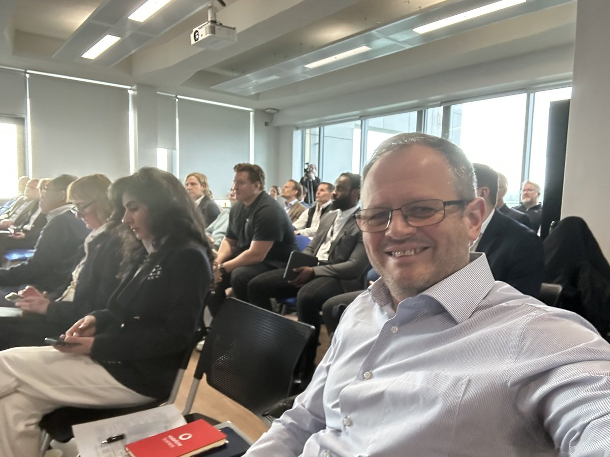 Very interesting presentations today about <a href="/SwanseaUni/">Swansea University</a> skills, capacity, facilities, and capabilities for working with industry on research and innovation projects

<a href="/ARCHProg/">ARCH</a> proud to be a part of the action!