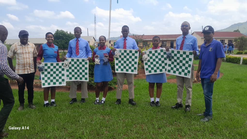 Elangeni High School received the gift 🎁 <a href="/thegiftofchess/">The Gift of Chess</a>