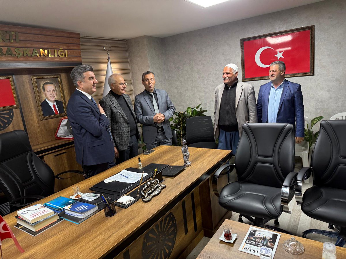 Halfetili hemşehrilerimizi dinliyoruz...

📍AK Parti Halfeti İlçe Başkanlığı

İl Başkanımız <a href="/milhamigunbegi/">M.İlhami GÜNBEGİ</a>, Halfetili hemşehrilerimizin sorun ve taleplerini dinledi, çözüm noktasında gereğinin yapılacağını ifade etti.

<a href="/erkankandemir/">Erkan Kandemir</a> <a href="/Akparti/">AK Parti</a>