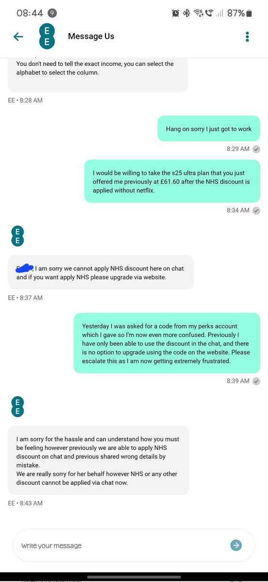 Sall_acious's tweet photo. Look at this stellar service from @EE taking the absolute piss out of NHS workers! Just fantastic let's all give them a round of applause. https://t.co/4x0DEwqE5n