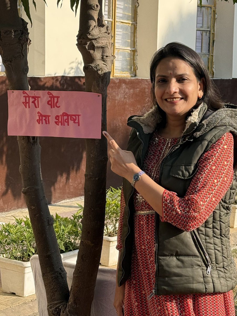 sumanips's tweet image. Delhi votes!#DelhiAssemblyElection2025 #VoteLikeABossDelhiPolice