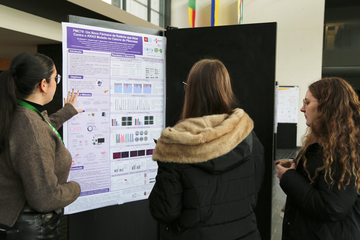 O evento "Cancro em Perspetiva" foi um sucesso! 🌟 Palestras de especialistas, mesa-redonda com médicos, investigadores, associações de doentes, e depoimentos emocionantes marcaram a jornada. Juntos na luta contra o cancro! 💪 #CancroEmPerspetiva