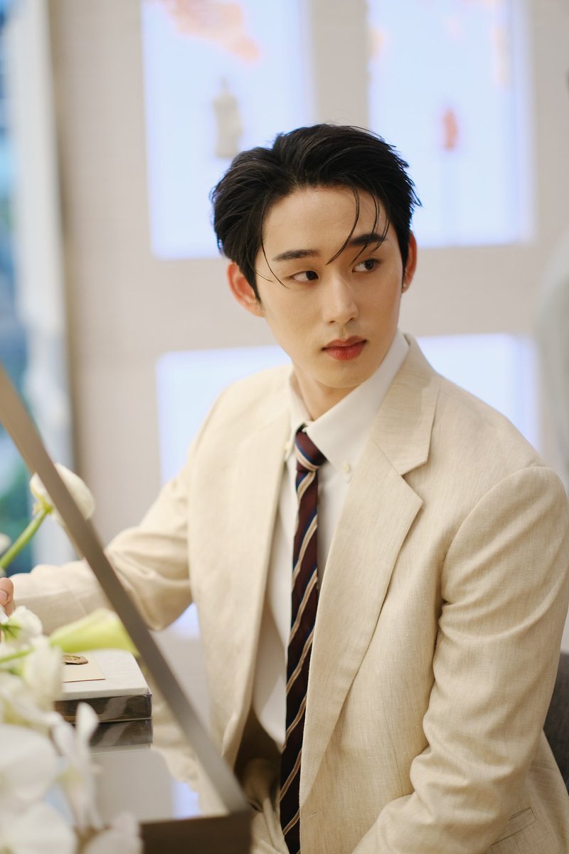 EstRvp's tweet photo. ขอบคุณทุกคนๆมากนะค้าบ ทีมหน้างานและหน้าจอน่ารักมั่กกๆๆ🥳 กลับบ้านกานดีๆนะครับบ หายคิดถึงอ่ะยาง😙 แอบเสียดายได้เจอทุกคนแปปเดียวเอง มาเจอกันอีกวันที่9 ได้มุ้ยยย👉🏻👈🏻🤪 

Especially thanks to Parfums De Marly for having me today na krub🙏🏻

PARFUMS OPENING EST
#ParfumsdeMarlyxEst https://t.co/qkG93IwDhn