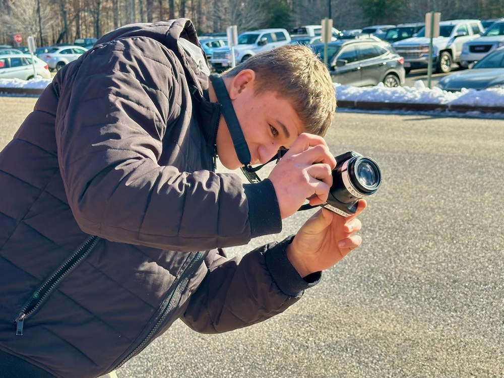 Capturing the Moment: Mr. O'Connor Inspires Students Through Photography gdrsd.org/o/gdrhs/articl…