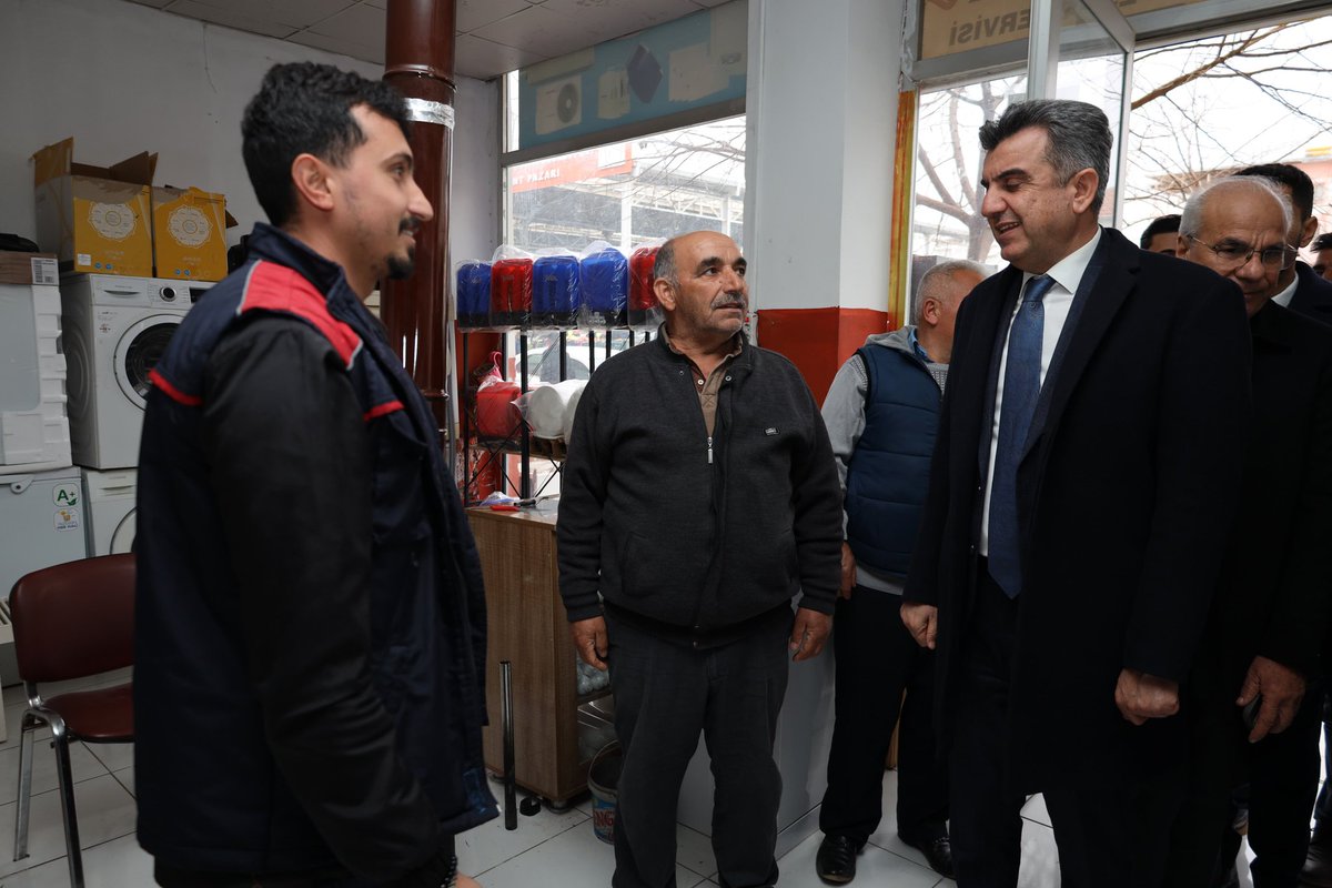 <a href="/milhamigunbegi/">M.İlhami GÜNBEGİ</a> <a href="/erkankandemir/">Erkan Kandemir</a> 3/ Bizleri muhabbetle, güleryüz ve samimiyetle karşılayan, sıcakkanlılıkla kucaklayan, gönülden sohbetlerine ortak eden Halfetili esnaflarımıza ve hemşehrilerimize teşekkür ederiz.

Birlik ve beraberliğimiz daim olsun.

<a href="/milhamigunbegi/">M.İlhami GÜNBEGİ</a> <a href="/erkankandemir/">Erkan Kandemir</a> @mehmets1962
