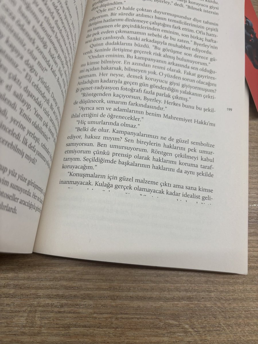 Roxanne (@oznuryzc) on Twitter photo İthaki yayınlarının bilimkurgu serisine bayılıyorum. Ancak şu an okuduğum Isaac Asimov’un “Ben, Robot” kitabının 20. baskısında bazı sayfalarda hatalar var. Birkaç sayfada yazıların devamı yok. <a href="/ithakiyayinlari/">İthaki Yayınları</a> nasıl böyle bir hata gözden kaçabilir? İthaki yayınlarının bilimkurgu serisine bayılıyorum. Ancak şu an okuduğum Isaac Asimov’un “Ben, Robot” kitabının 20. baskısında bazı sayfalarda hatalar var. Birkaç sayfada yazıların devamı yok. <a href="/ithakiyayinlari/">İthaki Yayınları</a> nasıl böyle bir hata gözden kaçabilir?