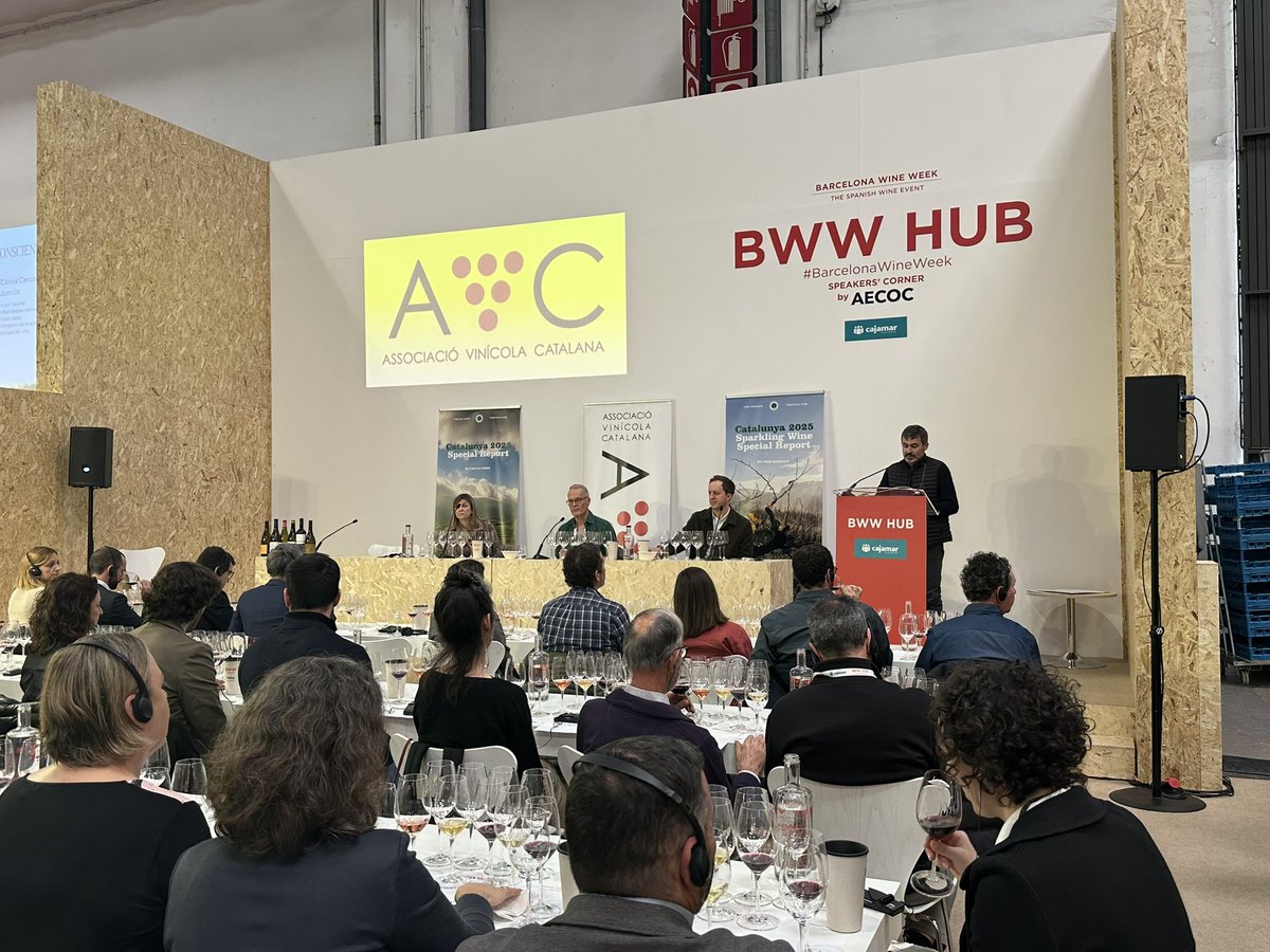 📣El Master of Wine <a href="/timatkin/">Tim Atkin</a> nos presenta los Informes especiales sobre vinos y espumosos de Cataluña 2025 elaborados junto a Tom Hewson (<a href="/sixatmospheres/">Tom Hewson</a> ) y Fintan Kerr (<a href="/Wine_Cuentista/">Fintan Kerr</a> ), a través de una cata especialmente seleccionada

Les acompaña Marta Vidal <a href="/avinicolacat/">AVC</a>