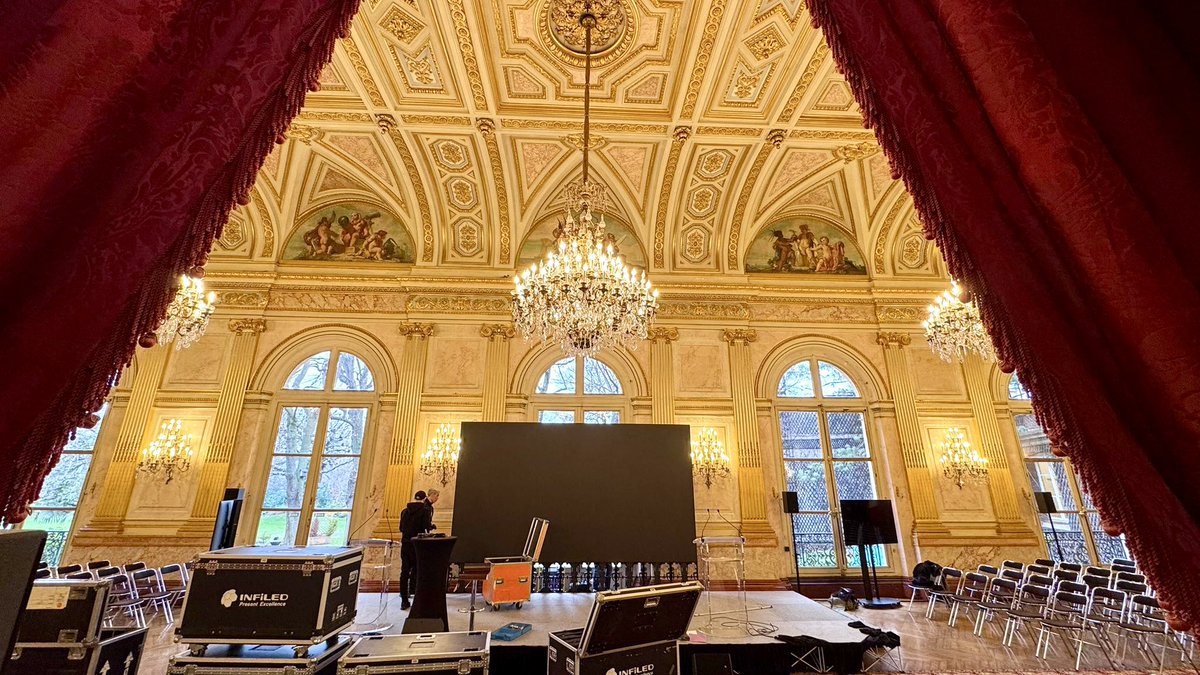 Florence Sandis (@florencesandis) on Twitter photo Ça se prépare… 😉
Trophées <a href="/Mediaclubelles/">médiaClub'Elles</a> 🏆🥳
Hôtel de Lassay, <a href="/AssembleeNat/">Assemblée nationale</a>
<a href="/YaelBRAUNPIVET/">Yaël Braun-Pivet</a> <a href="/davidmontagne/">david montagne</a> <a href="/marjoriepaillon/">Marjorie Paillon</a> <a href="/Daphne_Burki01/">Daphné Burki</a> <a href="/melissatheuriau/">Melissa Theuriau</a> <a href="/sandrarudich/">SANDRA RUDICH</a> <a href="/elisabeth_rchrd/">Elisabeth Richard</a> <a href="/clelieVG/">ValerieClélie G.</a> <a href="/carolebilde/">Carole Bildé</a> <a href="/NathalieHUTTER/">Nathalie HUTTER 🙋🏻♀️🦋</a> Ça se prépare… 😉
Trophées <a href="/Mediaclubelles/">médiaClub'Elles</a> 🏆🥳
Hôtel de Lassay, <a href="/AssembleeNat/">Assemblée nationale</a>
<a href="/YaelBRAUNPIVET/">Yaël Braun-Pivet</a> <a href="/davidmontagne/">david montagne</a> <a href="/marjoriepaillon/">Marjorie Paillon</a> <a href="/Daphne_Burki01/">Daphné Burki</a> <a href="/melissatheuriau/">Melissa Theuriau</a> <a href="/sandrarudich/">SANDRA RUDICH</a> <a href="/elisabeth_rchrd/">Elisabeth Richard</a> <a href="/clelieVG/">ValerieClélie G.</a> <a href="/carolebilde/">Carole Bildé</a> <a href="/NathalieHUTTER/">Nathalie HUTTER 🙋🏻♀️🦋</a>