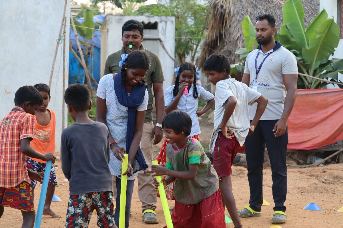 SharanaOfficial's tweet photo. After 2 months, we resumed our #SeedsofChange program in T.N. Palayam, aimed at raising awareness on environmental issues. To ease back in, we organized fun games for 20 children, ensuring they enjoyed and look forward to joining future sessions. #sharanango
@MinistryWCD https://t.co/CDIUG74nW8
