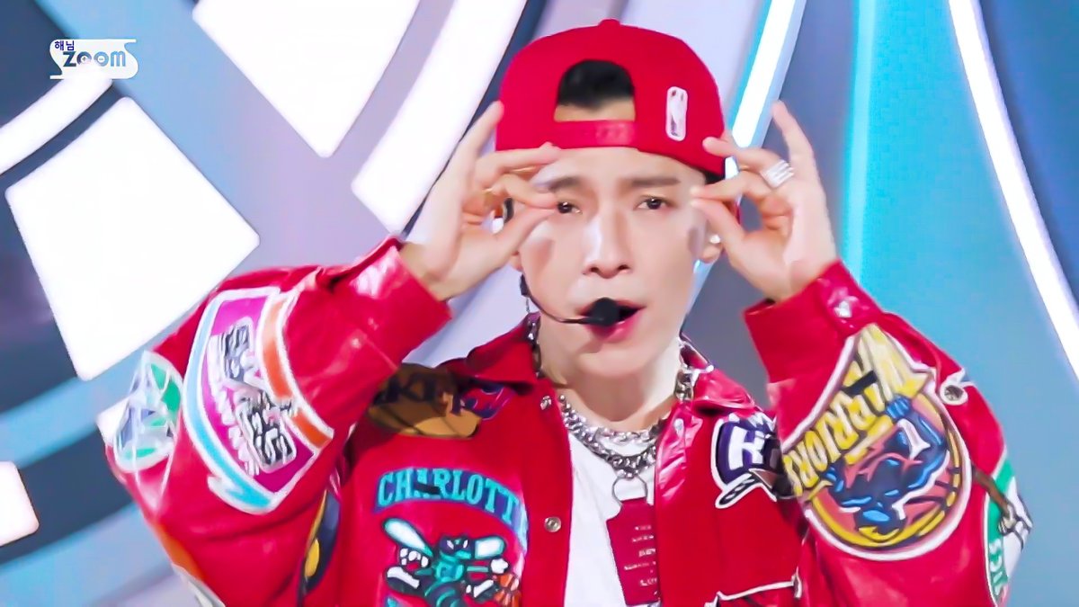 hae_fishyland's tweet photo. 241006 𝓓&amp;𝓔 - 𝓒𝓸𝓶𝓮𝓫𝓪𝓬𝓴 𝓢𝓽𝓪𝓰𝓮 : 𝓘𝓷𝓴𝓲𝓰𝓪𝔂𝓸 𝓕𝓒 !! 😍😍😍 해님 💙 perfection killer eyes &amp; stare &amp; face &amp; smile !! 💙 . 💙

𝓖𝓸 𝓗𝓲𝓰𝓱 ! ☝🏻🕺🏻

📸💾👉🏻 https://t.co/rgkm42h6Wg

#LeeDonghae #이동해 #Donghae #동해 #Haenim #해님 #Ddohae #떠해 #DnE #GoHigh #고하이 https://t.co/KkyWoKKNqP