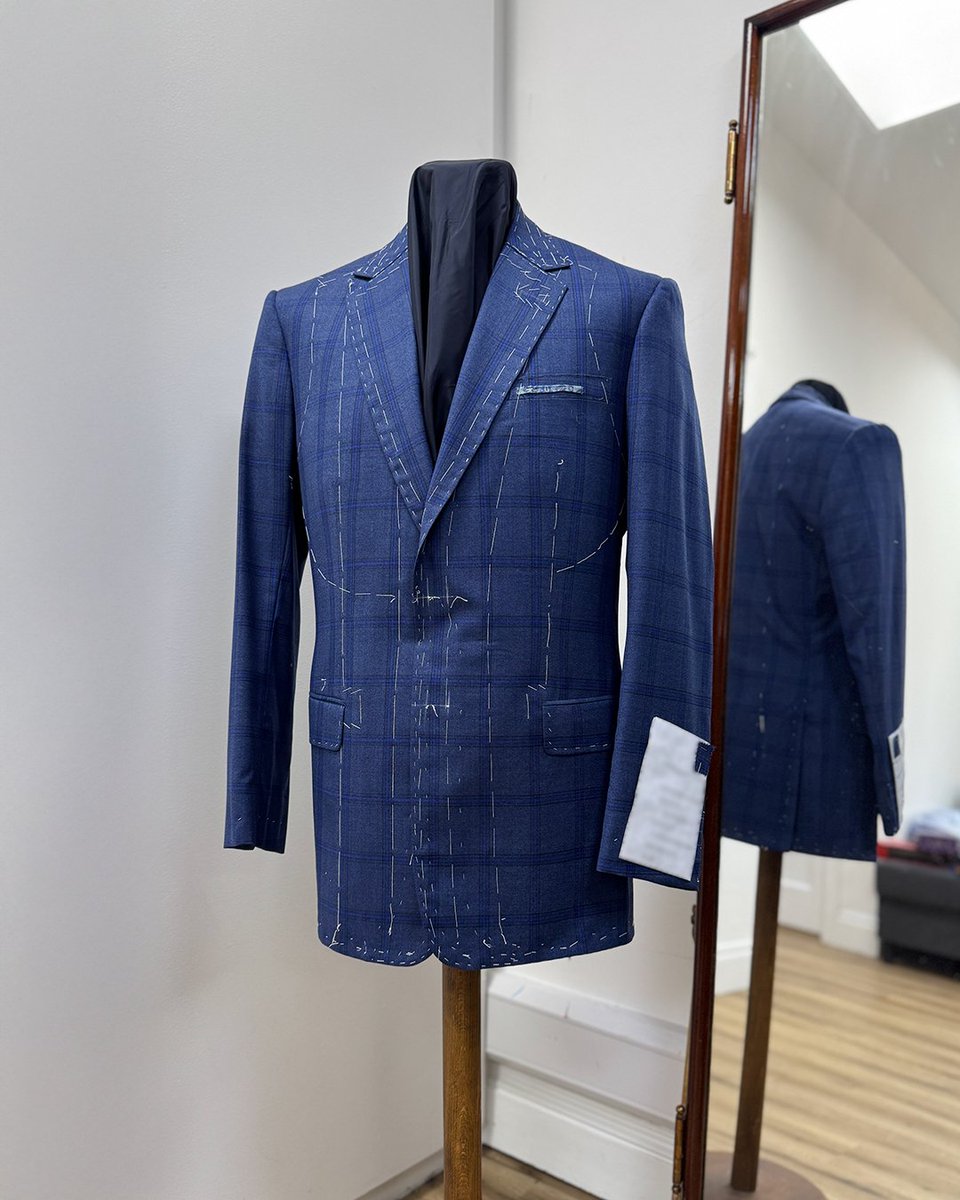 meyer_mortimer's tweet photo. Here's a two-button single-breasted jacket ready for a fitting using Hunter &amp; Winterbotham check cloth (Super 140s).

Call us +44 (0) 20 7734 3135 to discuss your next bespoke garment. 

https://t.co/28TQt3kgan

#bespokejacket #savilerow https://t.co/X1GmYEoy1K