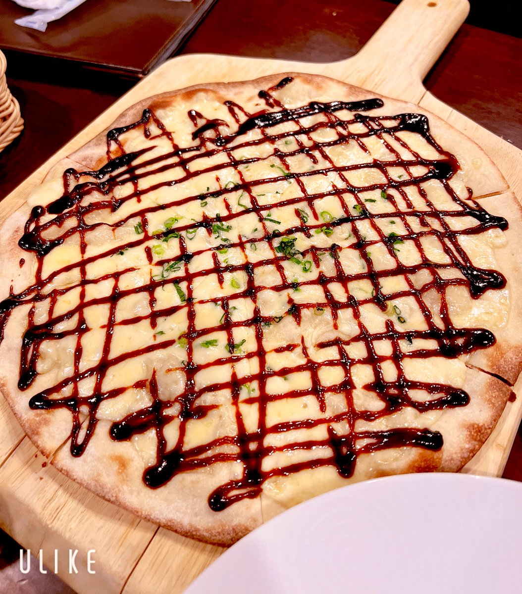 味噌ピザ初めて食べた✨
甘めの味噌が美味しかったー！
ビールとの相性抜群🍺👍