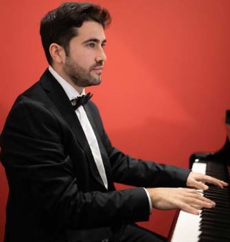 📆Viernes, 7 de febrero
🕒20h
📍Piano en Turina. 

🎹Francisco Montero piano
📸Roberto Alcain

➡️Programa:  El último Beethoven
Ludwig van Beethoven (1770-1827)
Sonata nº30 en mi mayor Op.109 [1821]
Sonata nº31 en la bemol mayor Op.110 [1821]
Sonata nº32 en do menor Op.111 [1822]