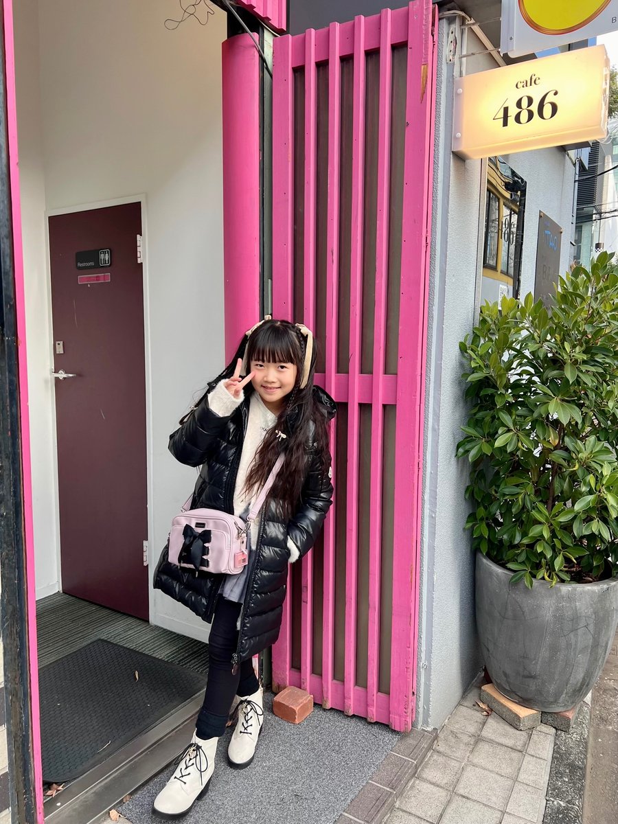 yumehime831's tweet photo. 今日は学校終わってからcafe486行ってきたんだぁ☕️💕
韓国カフェ可愛くて美味しかったぁぁ🥰

おやすみなさい😴

#cafe486 #クロッフル #cafe #js4 #小学生女子 #小学生アイドル #小学生モデル #キッズアイドル #キッズモデル #cuugal #キューサポ #Aneひめ読者モデル https://t.co/cYaSd3ZbZz