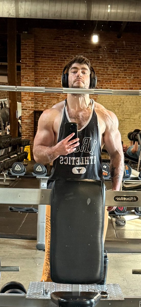 clipzz_mw's tweet photo. Jim #viral #gym https://t.co/t8ayp1ckME