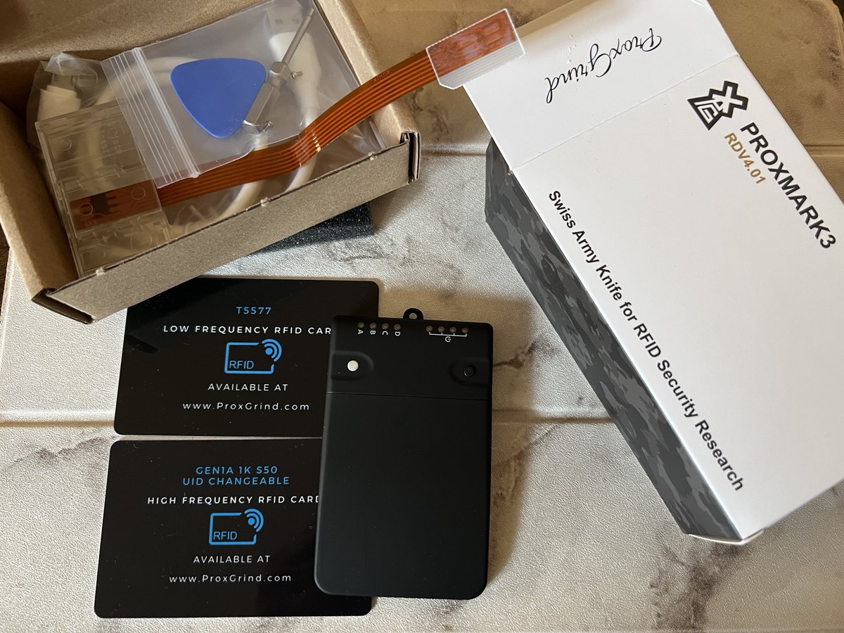 My #Proxmark3 RDv4.01 Kit from KSEC LABs has arrived. Ramping up for 2025 and running out of room all at the same time!

#SecurityResearch #Cardcloning