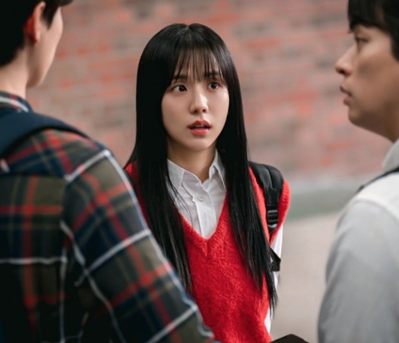AboutMusicYT's tweet photo. Newtopia starring Jisoo and Park Jeongnim will premiere tomorrow. https://t.co/c9X7cZ4w9Z