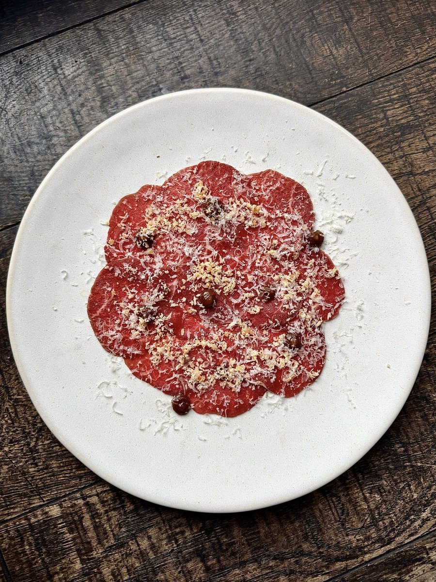Galician fillet beef carpaccio 🔥

On the menu until it's gone! 🥩

Join us for our lunch offer this week, two courses for £30 or 3 for £35. Monday - Friday between 12 - 3pm.