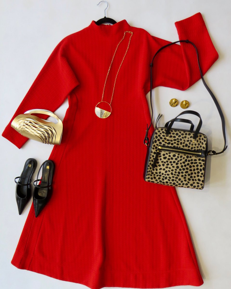 ArchLabelAgency's tweet image. Stand out in red…. #MeandEm long sleeved dress, £100, UK 8 ❤️ #Joseph leopard  bag, £200 ❤️ #Toteme black sharp patent sling backs, £190, EUR 38 ❤️ #AurelieBidermann mirror pendant, £150 ❤️ #Toteme gold disc earrings, £100 ❤️ &amp;amp; #Metier/Issimo mini cut out bag, £100 ❤️  #ootd