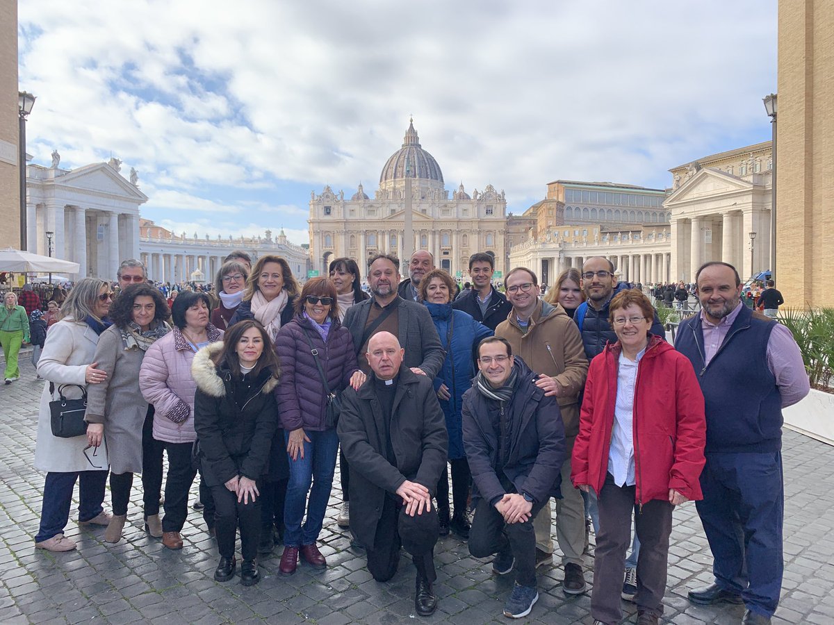 Eva Fernández (@evaenlaradio) on Twitter photo ¡Estupendo encuentro en #Roma con una delegación de las <a href="/OMP_ES/">OMP España</a> en viaje de trabajo junto a su director José María Calderón!
¡Gracias por la ayuda que prestáis a los #Misioneros en todo el mundo! ¡Estupendo encuentro en #Roma con una delegación de las <a href="/OMP_ES/">OMP España</a> en viaje de trabajo junto a su director José María Calderón!
¡Gracias por la ayuda que prestáis a los #Misioneros en todo el mundo!