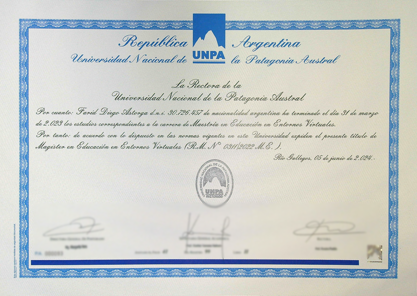 faridastorga's tweet photo. Por fin!!! Diploma de la Maestría en Educación en Entornos Virtuales de la #UNPA Ahora a esperar el acto de colación... 👨‍🎓📜🥳 https://t.co/tQwsP7xMIE