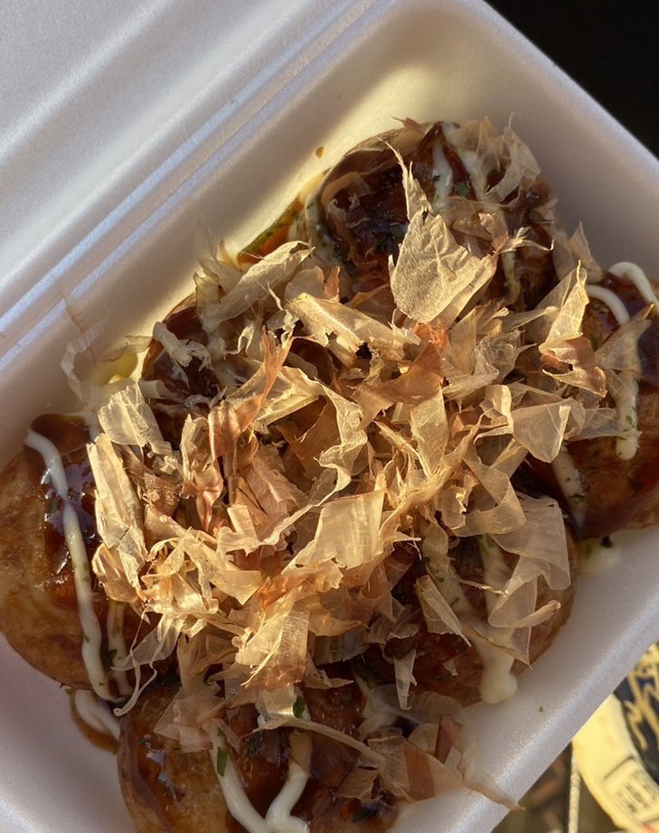 クソ寒い中食べるたこ焼きバカうめえ