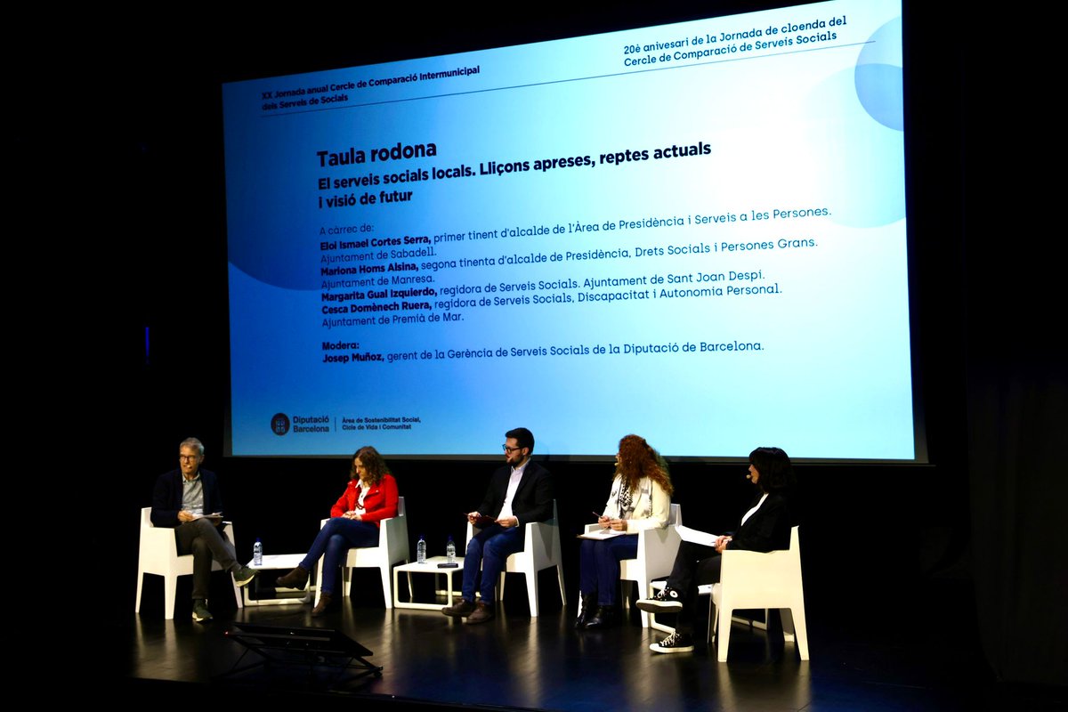 A #CercleComparació24 tanquem amb un diàleg sobre els aprenentatges acumulats,els reptes actuals i les perspectives de futur dels serveis socials locals amb:

👤<a href="/eloicortes/">Eloi Cortés Serra 🏳️‍🌈</a> (@aj_sabadell)
👤<a href="/Marionahoms/">Mariona Homs Alsina</a> (<a href="/ajmanresa/">Ajuntament de Manresa</a>)
👤Margarita Gual (<a href="/AjSJDespi/">Ajuntament Sant Joan Despí</a>)
👤Cesca Domènech (<a href="/ajpremiademar/">Ajuntament de Premià de Mar</a>)