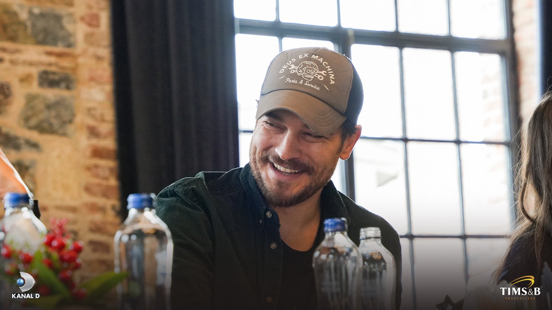 GjBbsX4XIAAzDjs?format=jpg&name=large