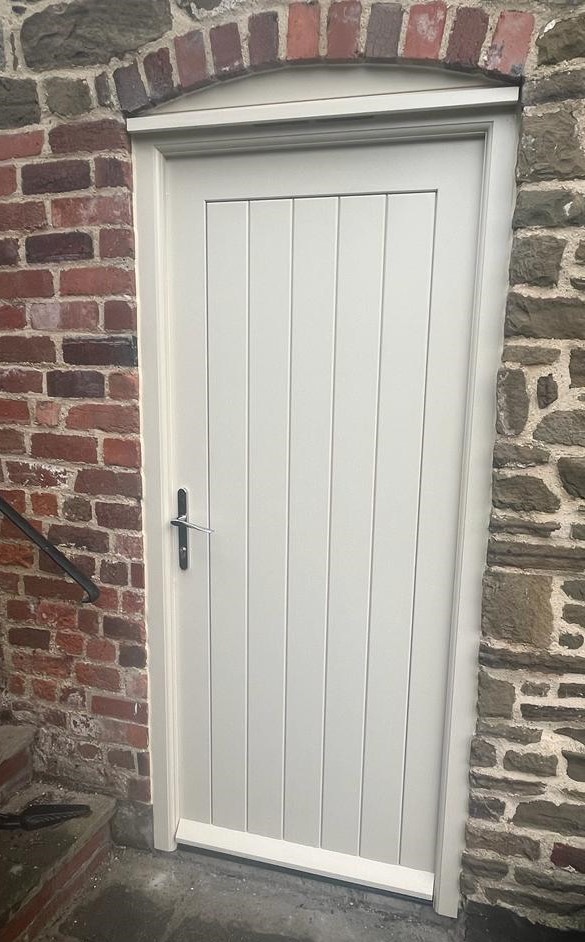 Beautiful bespoke doors made and fitted in Shropshire 🏠
Made in <a href="/Accoya/">Accoya Wood</a>  
Double glazing with a low emissivity coating and U value of 1.0W/m2K, supplied by K J Glazing 
Multipoint locking systems and ironmongery supplied by <a href="/Coastal_Group/">Coastal Group</a> 
Decorated with <a href="/TeknosGBI/">Teknos GBI</a>