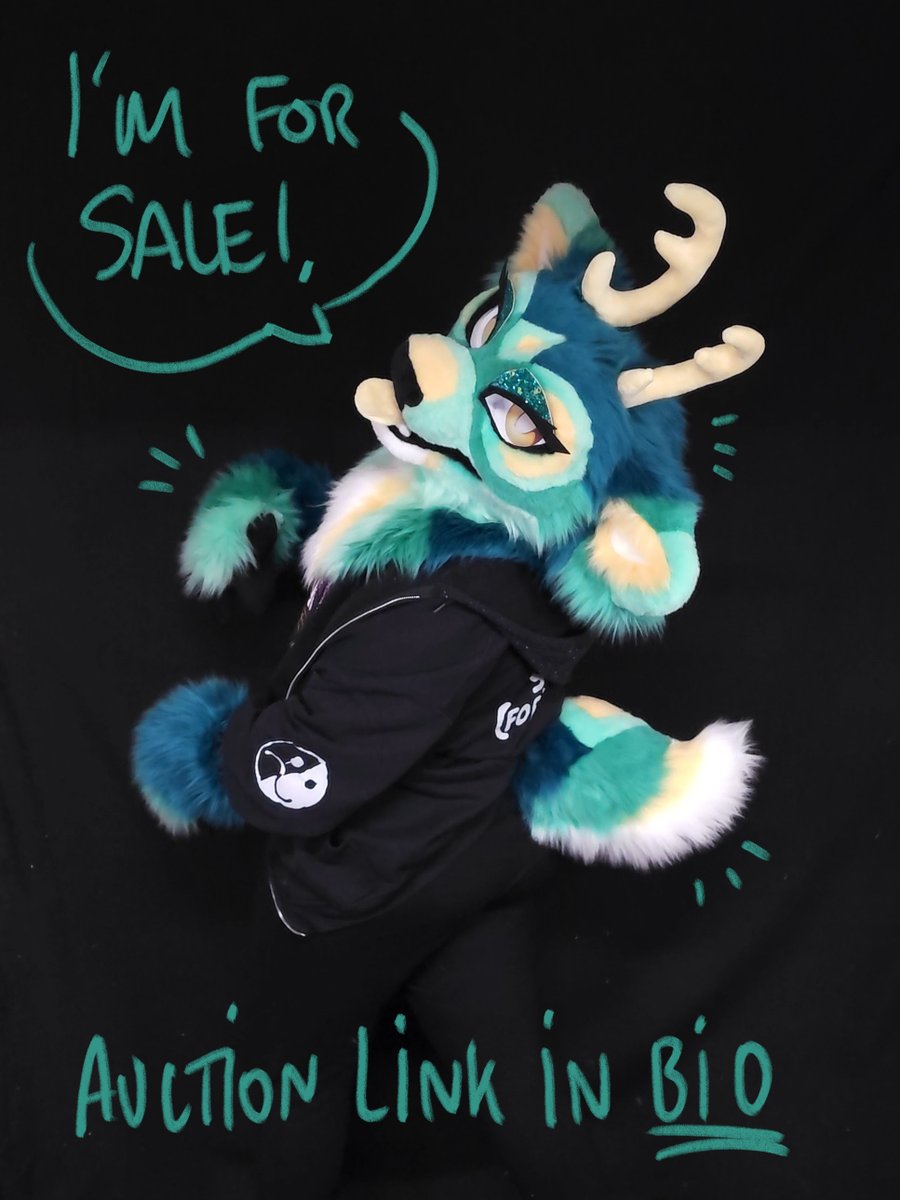 💚🦌The Seafoam Deer is fully completed and looking for a new home!🦌💚

Could they be yours? Check my bio to find more info!