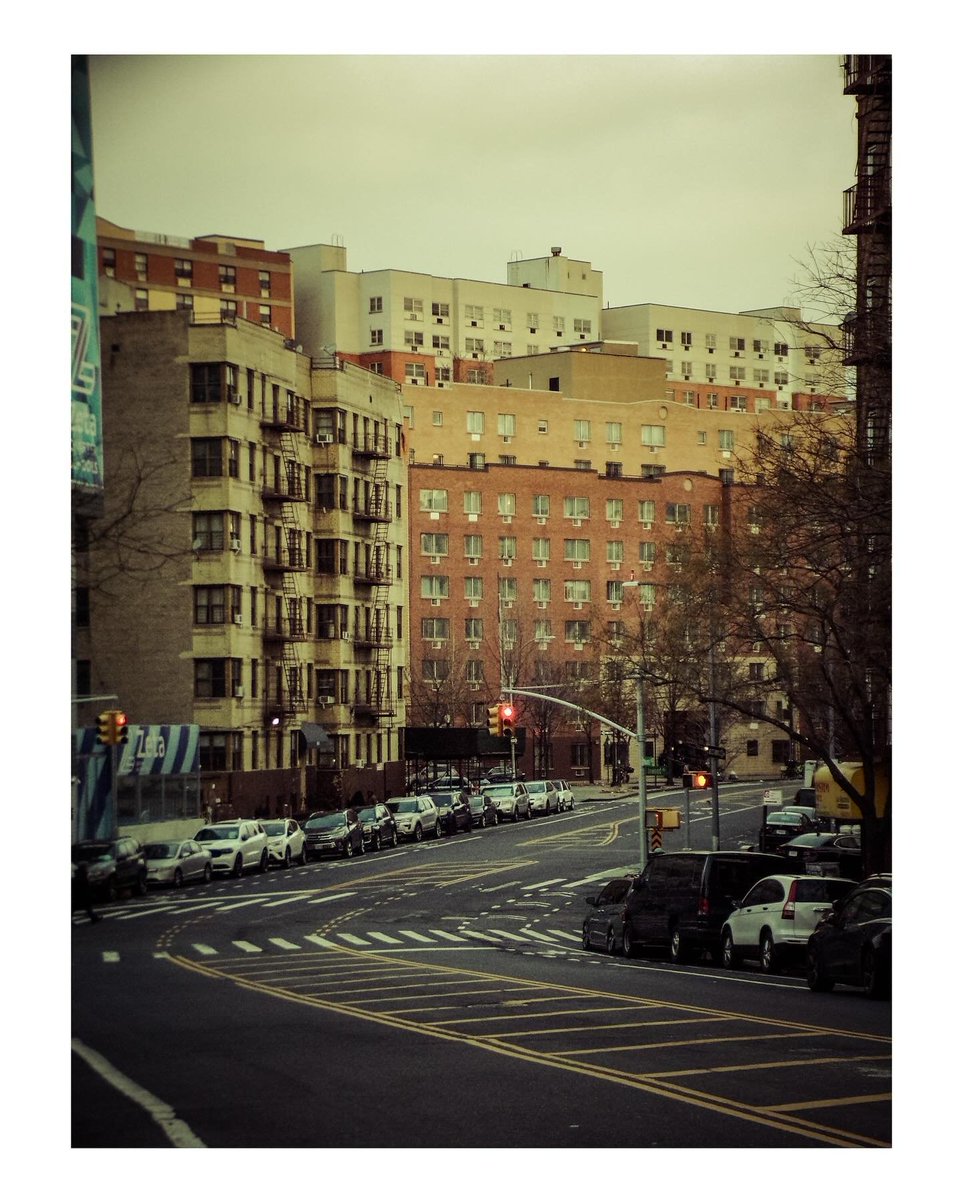 fromTheBronx's tweet image. -Tireless Wanderer- The Bronx, USA.

PHOTO: Instagram.com/mrldnsyght
.
.
.
#regram #thebronx #bronx #fromthebronx #fromthebronxtotheworld #thebronxdoesitbetter #iamthebronx #wearethebronx #thebronxnyc #thebronxusa #nyctourism #whatsgoodnyc #mrldnsyght