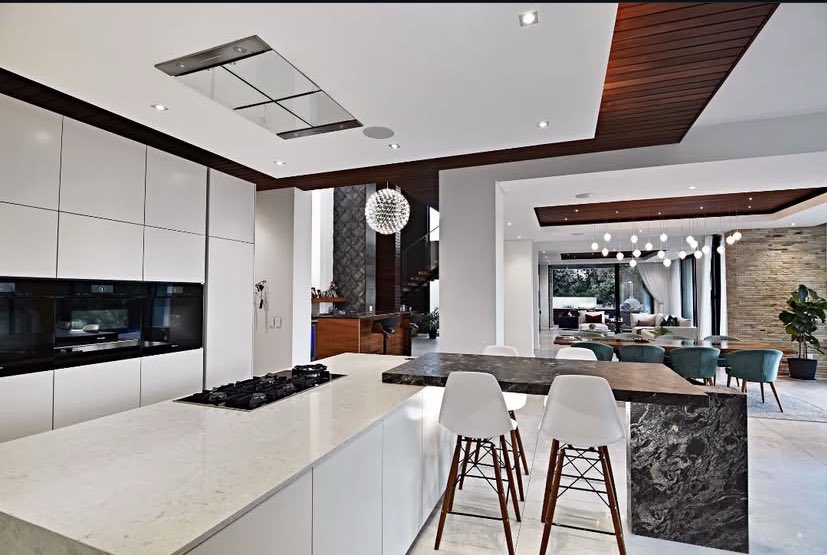 designdeputy's tweet photo. 📍: Dainfern Golf Estate
💰: R35 000 000 https://t.co/CCK5Jzk7la