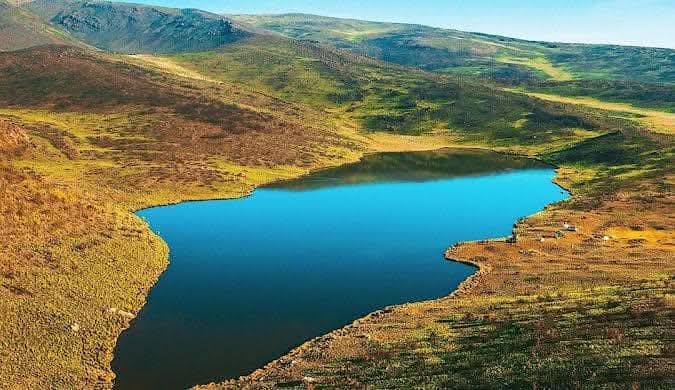 <a href="/KWSKenya/">Kenya Wildlife Service</a> <a href="/KwsMtkenya/">kws mtkenya</a> The glorious Lake Ellis Scenic breathtaking views of <a href="/KwsMtkenya/">kws mtkenya</a> a favorite spot for campers &amp; trekkers who want a quiet retreat away from the more crowded areas of the mountain.
#DiscoverChogoriaRoute
#ExploreMountKenya 
📸 <a href="/TheLuxeQueen1/">Rosebell LuxuryTravel</a>