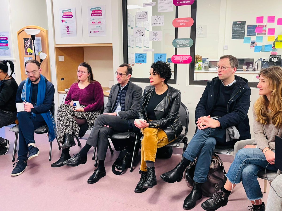 @lamia elaaraje (@lamiaela) on Twitter photo Cela fait 20ans que la loi pour l'égalité des droits et des chances des personnes en situation de handicap a été votée
👉🏽 Où en sommes-nous à <a href="/Paris/">Paris</a> ?
À l’écoute des assos ce matin à la résidence de l’accessibilité du 20eme avec <a href="/RemiFeraud/">Rémi Féraud</a> <a href="/EricPliez/">Eric Pliez</a> <a href="/tchevandier/">Thomas Chevandier</a> Cela fait 20ans que la loi pour l'égalité des droits et des chances des personnes en situation de handicap a été votée
👉🏽 Où en sommes-nous à <a href="/Paris/">Paris</a> ?
À l’écoute des assos ce matin à la résidence de l’accessibilité du 20eme avec <a href="/RemiFeraud/">Rémi Féraud</a> <a href="/EricPliez/">Eric Pliez</a> <a href="/tchevandier/">Thomas Chevandier</a>