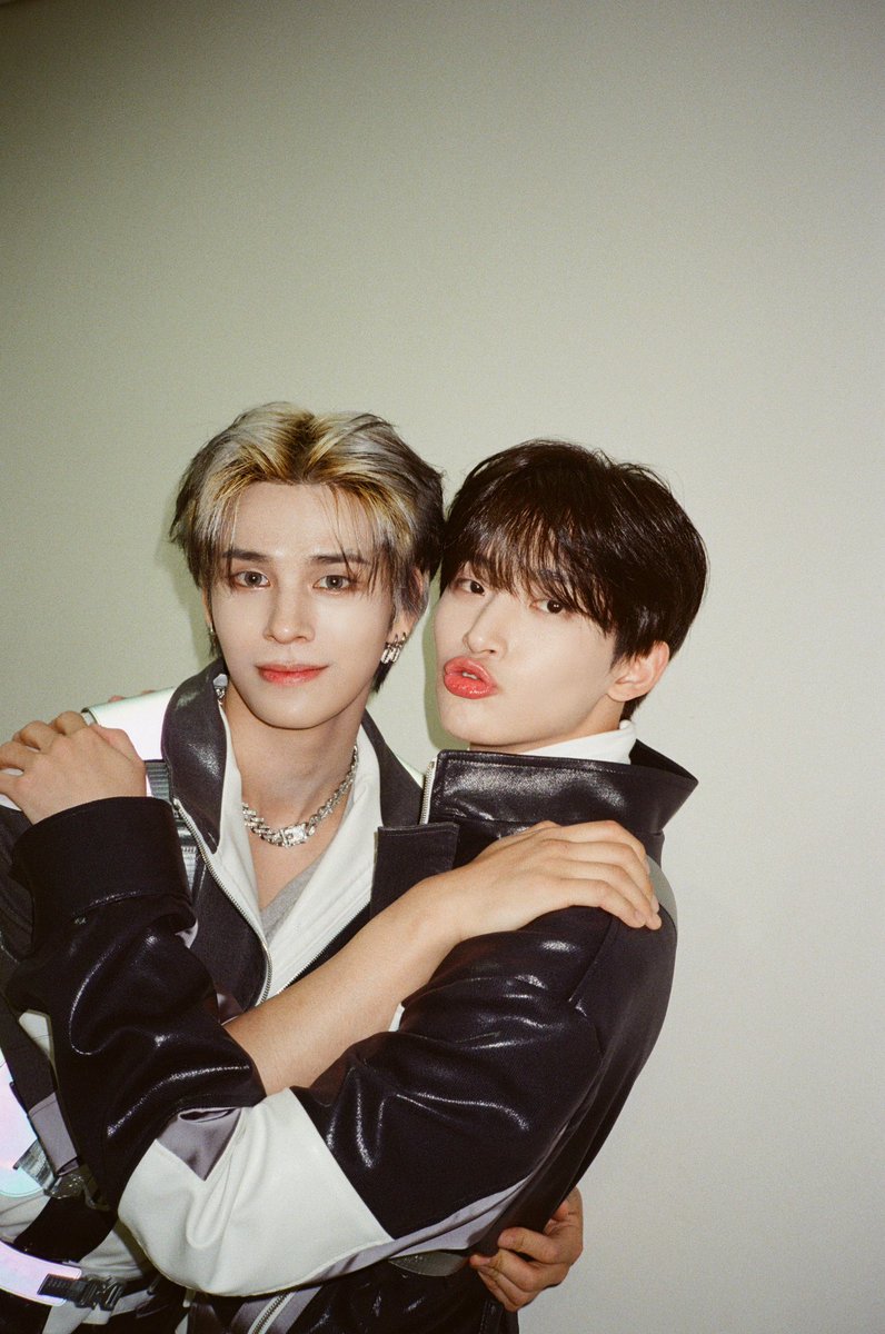 CRAVITY (@cravity_twt) on Twitter photo 