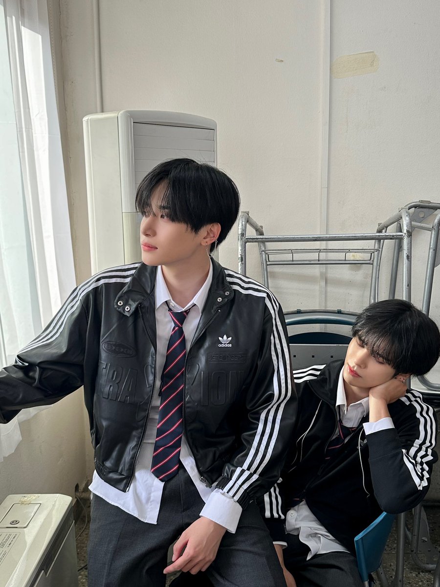 CRAVITY_twt tweet picture