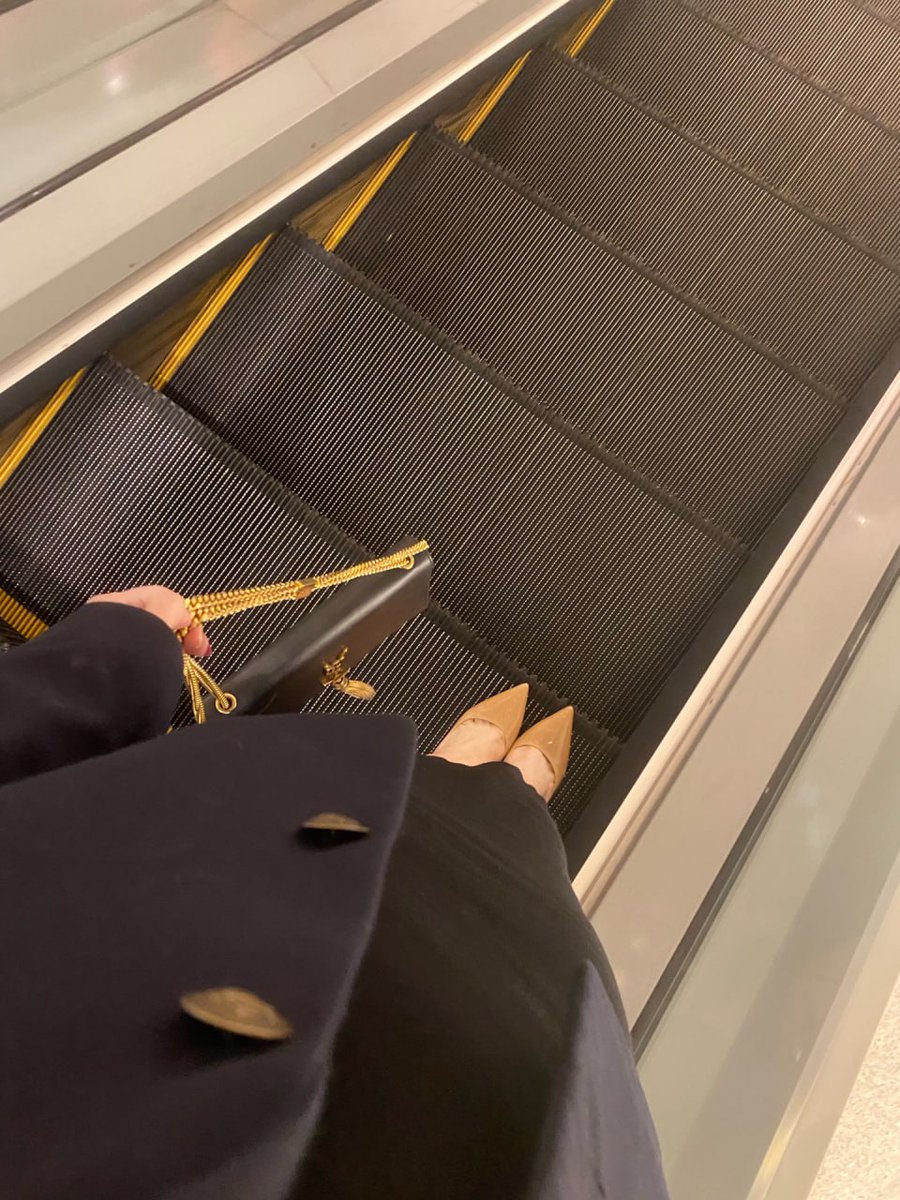 njsph's tweet image. Good shoes make the road easy👠