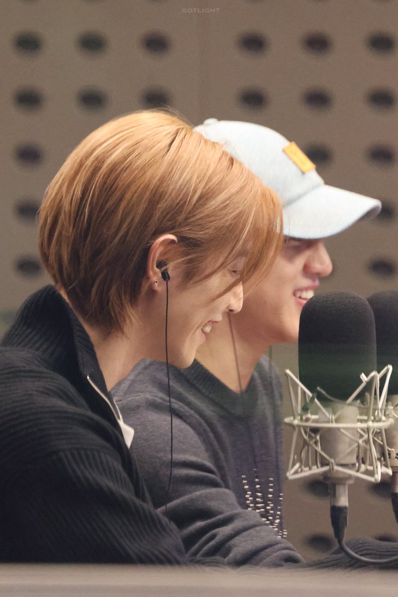 [20250205] GOT7 MARKBAM IN KBS COOL FM

#MTBBxHyojungVolumeUp
#HyojungVolumeUp
#GOT7_WINTER_HEPTAGON
#GOT7 <a href="/GOT7Official/">GOT7</a>
#BamBam #뱀뱀 <a href="/BamBam1A/">BamBam</a>