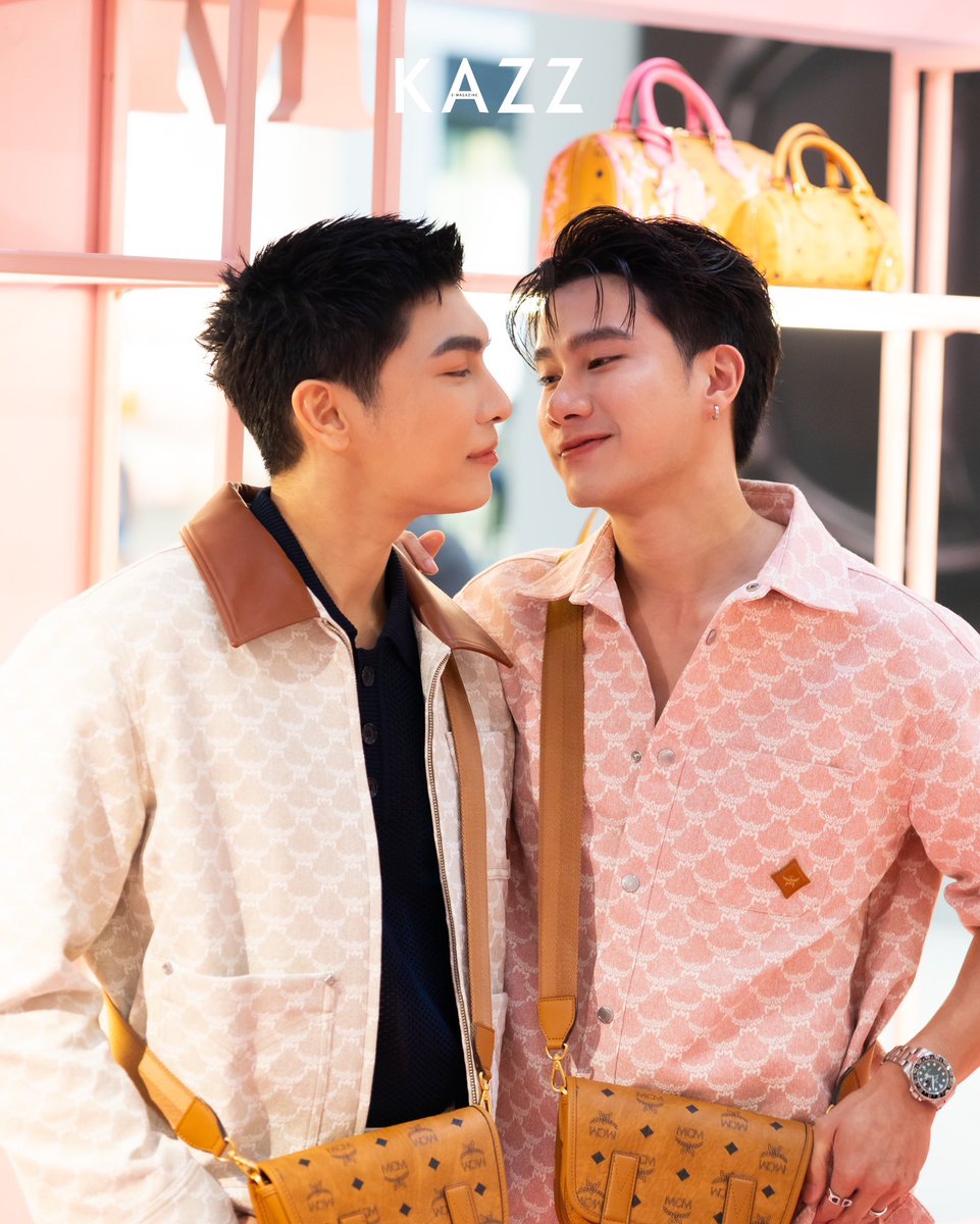 smithhappy95tul's tweet photo. Lovely Visuals Couple Mew&amp;Tul 🥰❤️👍

MCM X MEWTUL

@MCMtweets
#MCMSS25SoftPinkxMewTul #MCMThailand 
#MewTul #มิวตุลย์ #MCMSS25SoftPink 
#Tul_Pakorn #ตุลย์ภากร
#MewSuppasit #มิวศุภศิษฏ์ 
@MSuppasit @octotul #IconSiam https://t.co/QodSUm11DM