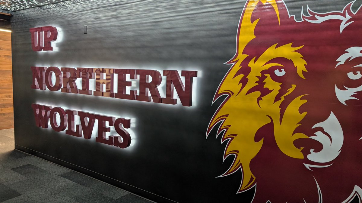NSD 99% Loaded, excited for this class! We are welcoming a great group of guys and their families to Wolves Country! 

Congratulations to everyone signing today! You have earned it!

#Gowolves #BAM