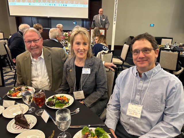 4SeasonsRotary's tweet image. We were happy to attend the #rotary7670 foundation event last week to celebrate how we help #createlastingchange #peopleofaction #RotaryGeek 💙💛 #TheMagicOfRotary @heels4corners #lovehendo #serviceaboveself #adventureinservice