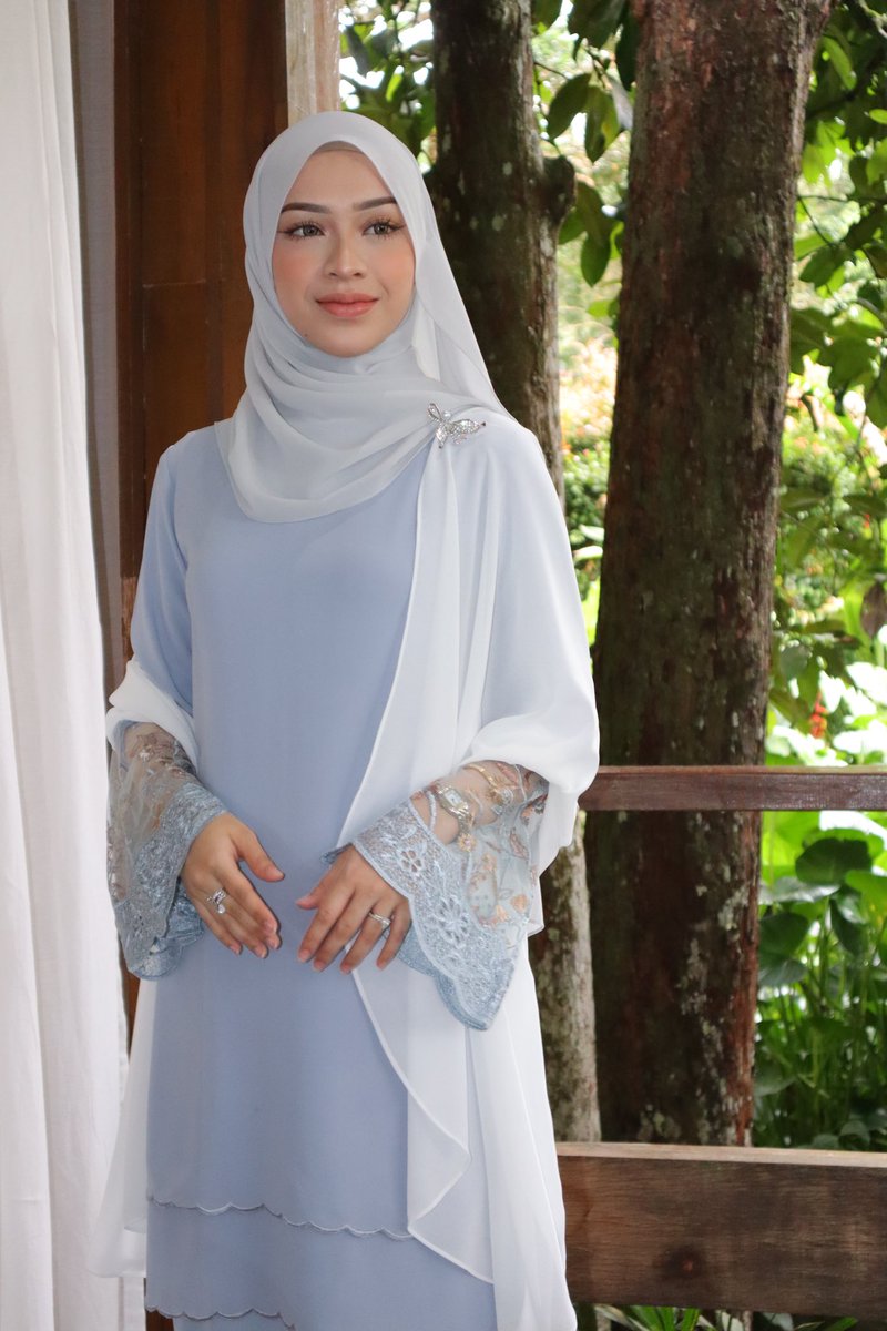 Kalau raya dekat rumah bakal mak mertua pakai kurung moden macam ni, agak agak dia sejuk hati tak? 🥹🤍