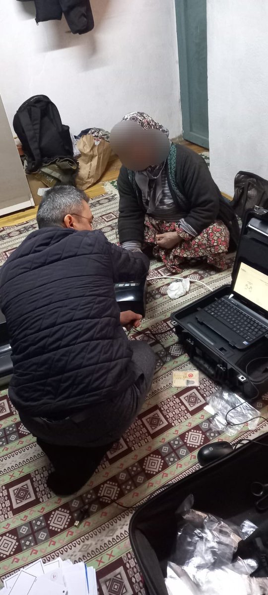 TC BigadiçNüfus (@bigadicnufus) on Twitter photo Adreste Nüfus Hizmetleri kapsamında Kürsü, Altınlar,Kalafat Mahallelerimizde yaşayan 75 Yaş üzeri Yedi kıymetli büyüğümüzün kimlik müracaatlarını aldık.
#HayatınızınHerAnında
#İyikiNüfusçuyuz
<a href="/TCNufus/">Nüfus ve Vatandaşlık İşleri Genel Müdürlüğü</a>
<a href="/itasyapan/">İbrahim Taşyapan</a>
<a href="/valiustaoglu/">İsmail Ustaoğlu</a>
<a href="/BGADKAYMAKAMLI1/">T.C.BİGADİÇ KAYMAKAMLIĞI</a>
<a href="/MahmutKececi61/">🇹🇷Mahmut KEÇECİ🇹🇷</a> Adreste Nüfus Hizmetleri kapsamında Kürsü, Altınlar,Kalafat Mahallelerimizde yaşayan 75 Yaş üzeri Yedi kıymetli büyüğümüzün kimlik müracaatlarını aldık.
#HayatınızınHerAnında
#İyikiNüfusçuyuz
<a href="/TCNufus/">Nüfus ve Vatandaşlık İşleri Genel Müdürlüğü</a>
<a href="/itasyapan/">İbrahim Taşyapan</a>
<a href="/valiustaoglu/">İsmail Ustaoğlu</a>
<a href="/BGADKAYMAKAMLI1/">T.C.BİGADİÇ KAYMAKAMLIĞI</a>
<a href="/MahmutKececi61/">🇹🇷Mahmut KEÇECİ🇹🇷</a>