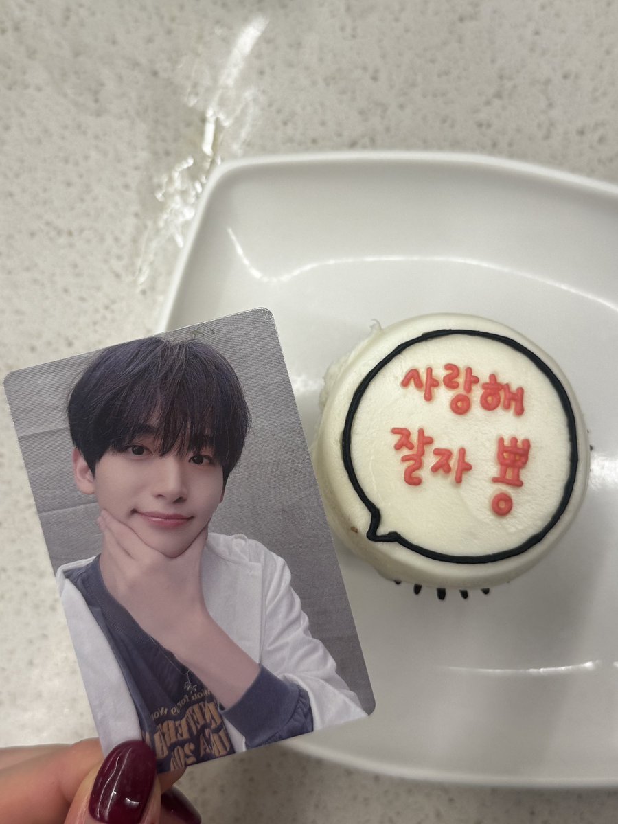 해피 모구 데이☺️🤍
#모짱이_생축