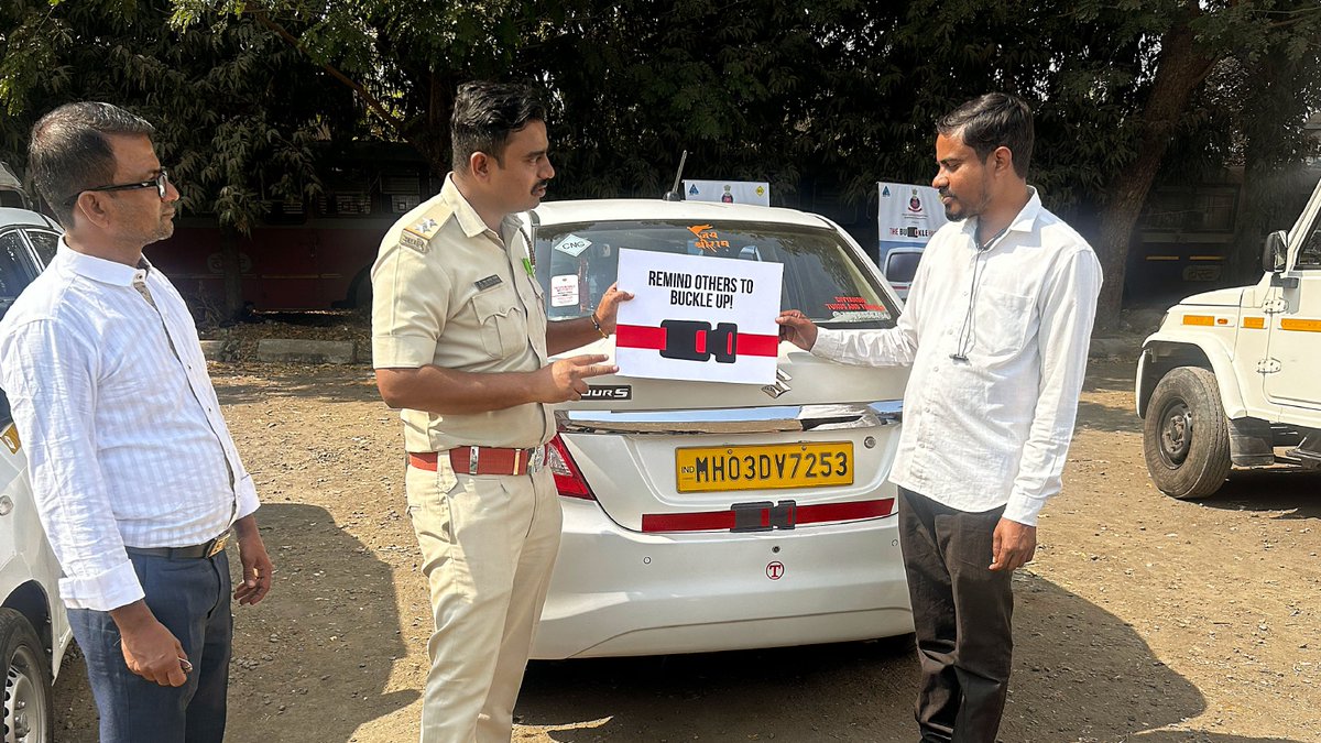 MMVD_RTO's tweet photo. आमचा नवीन बकल स्टिकर बघितला का?
आमची टीम सर्वांना सीटबेल्ट लावण्याची आणि नेहमी सुरक्षित रहाण्याची आठवण करून देत आहे!
Did you spot our new buckle sticker?
Our team is working hard to remind everyone to wear a seatbelt and always stay safe!
#TheBuckleHack
#RTOMaharashtra https://t.co/asa62FQktf