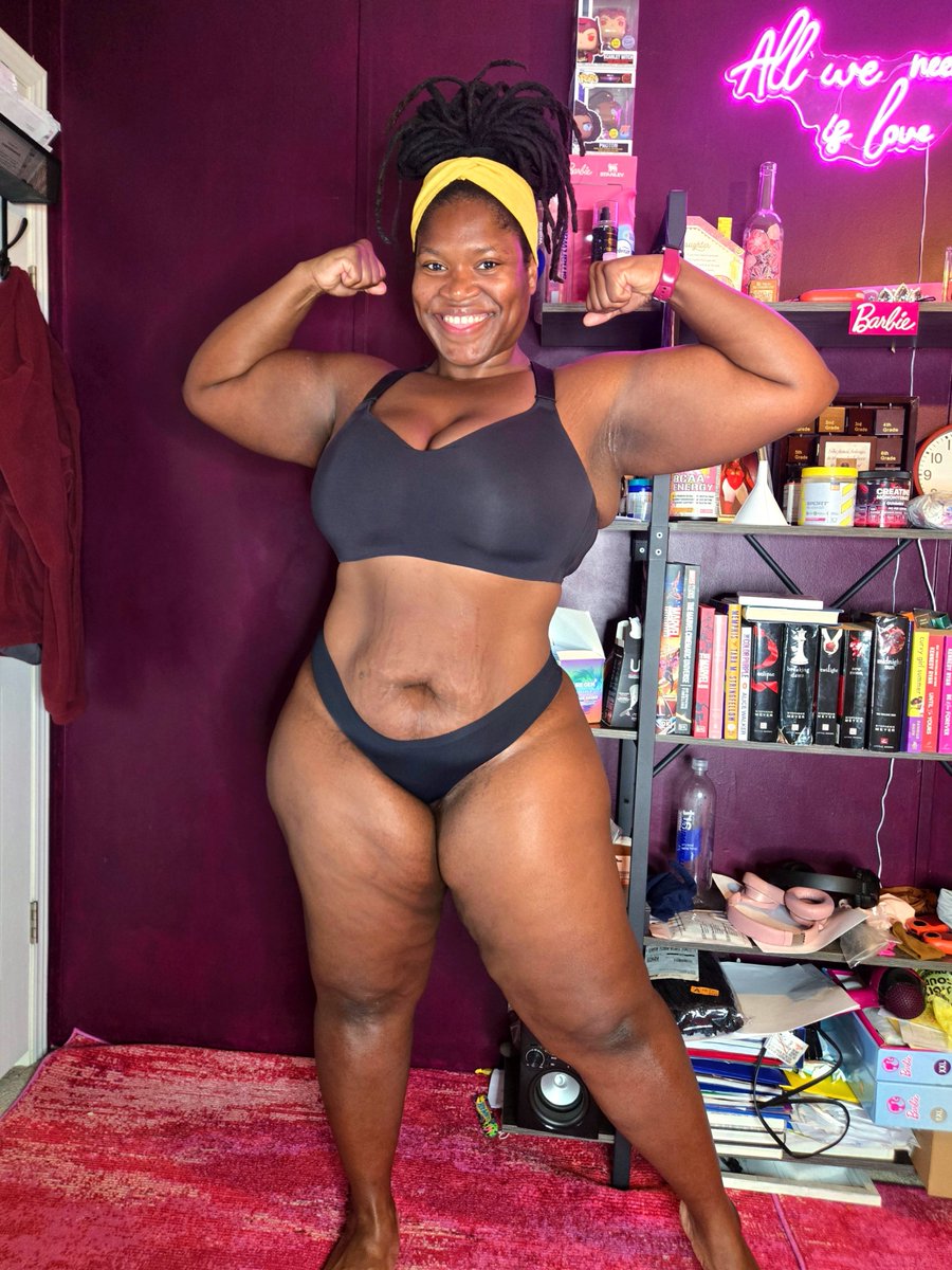 Weight loss update. Down 24lbs. I weigh 300.6lbs now. Sooooooo close to my first goal of being under 300 again 💪🏿💪🏿❤️❤️❤️