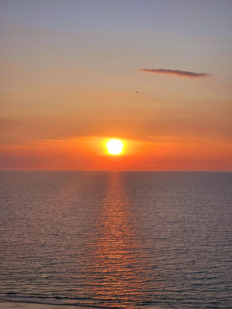 DianaWaines's tweet photo. Light turns darkness into hope https://t.co/BEzP7i2kSd