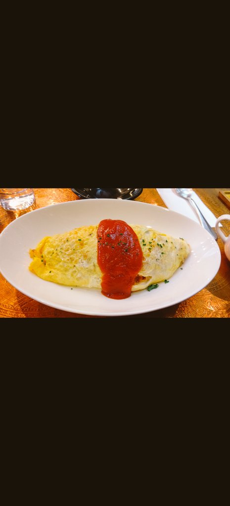 こんばんは！
本日の夕飯はオムライスです。
卵の殻と卵殻膜は肥料としても再利用できます。また食品としても再活用され卵殻カルシウムが使われたサプリメントも販売されています。
#SDGs
#夕飯
#環境問題
#卵料理